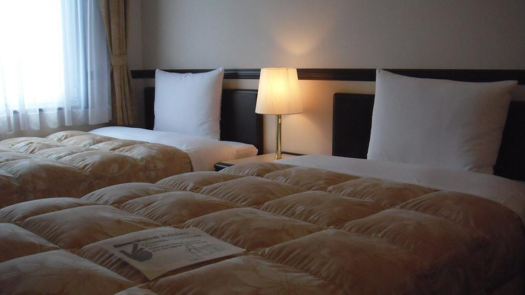 Toyoko Inn Chiba Shin Kamagaya Ekimae Quarto foto